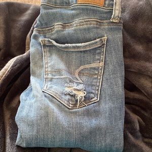 American eagle ripped jeans